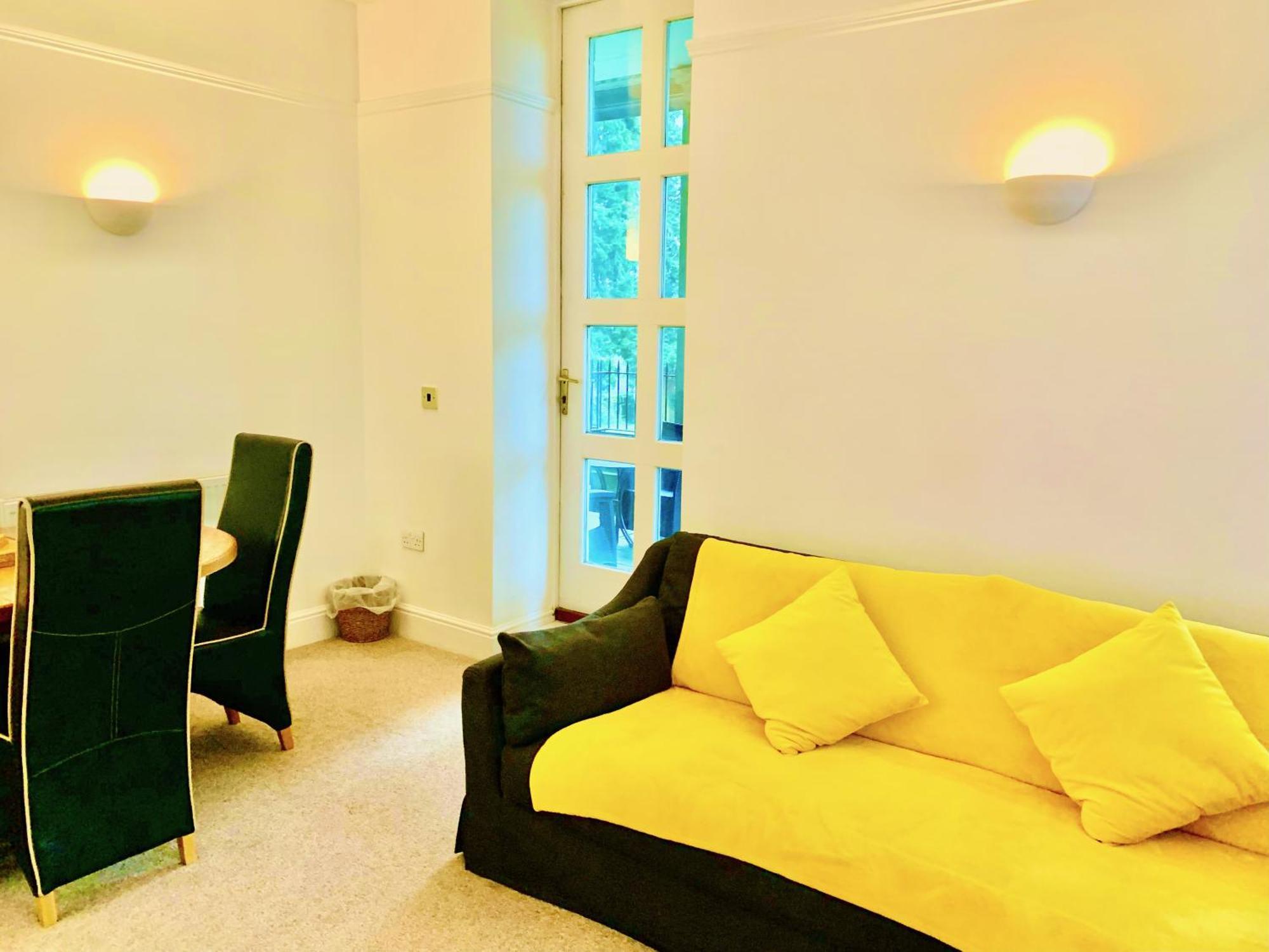 เซนต์แอนดรูอพาร์ตเมนท์ Apartment เมดสโตน ภายนอก รูปภาพ