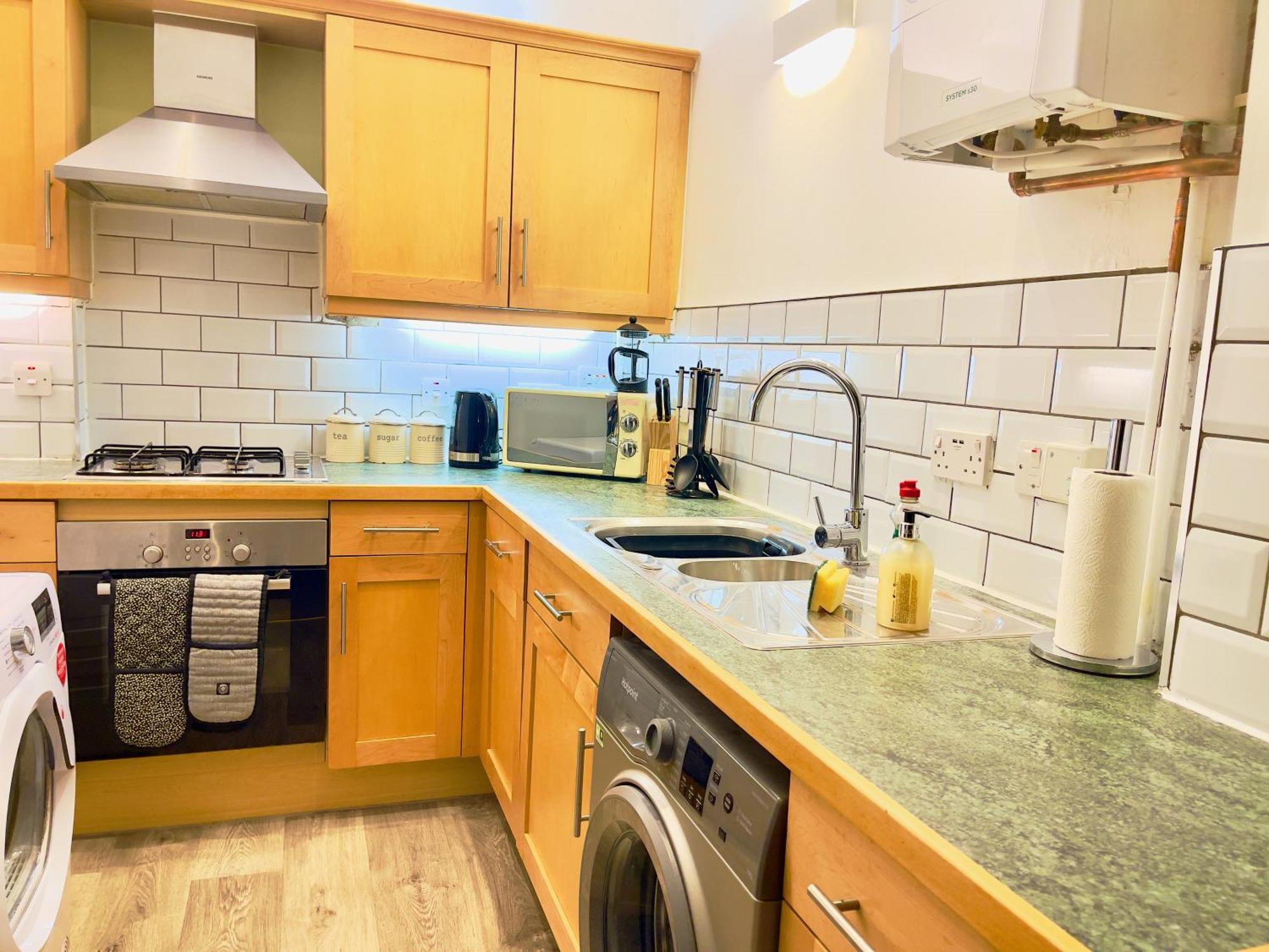 เซนต์แอนดรูอพาร์ตเมนท์ Apartment เมดสโตน ภายนอก รูปภาพ